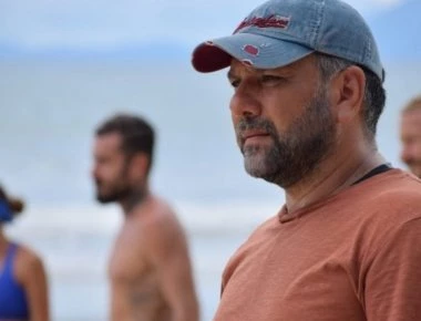 Ζευγάρι με συμπαρουσιάστριά του ο Γρηγόρης Αρναούτογλου (φωτο)